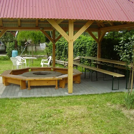 Zsuzsa Guest house *