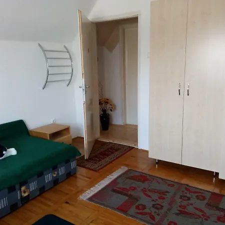 Zsuzsa Guest house