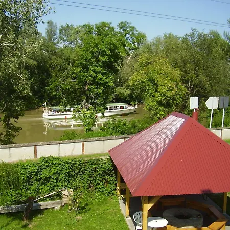 Zsuzsa Gasthof 3*